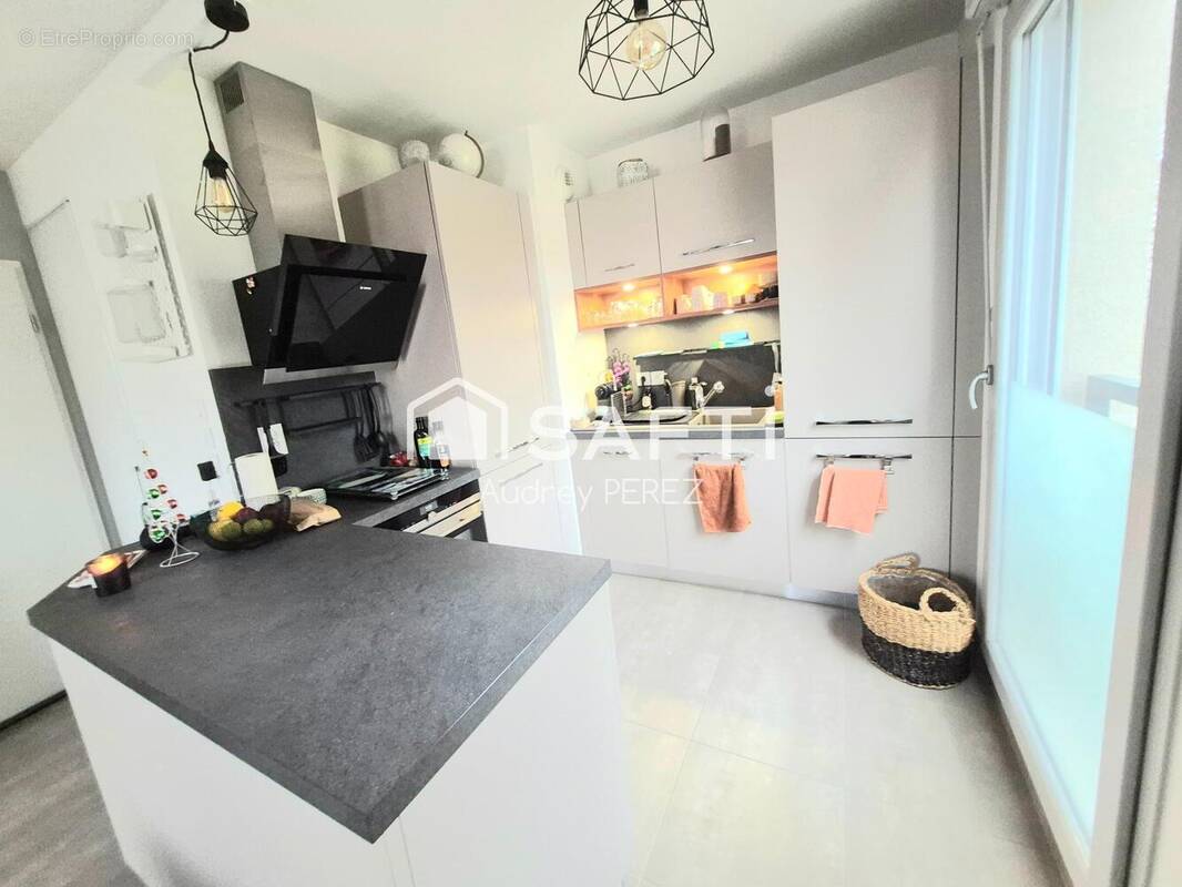 Photo 1 - Appartement à REAU