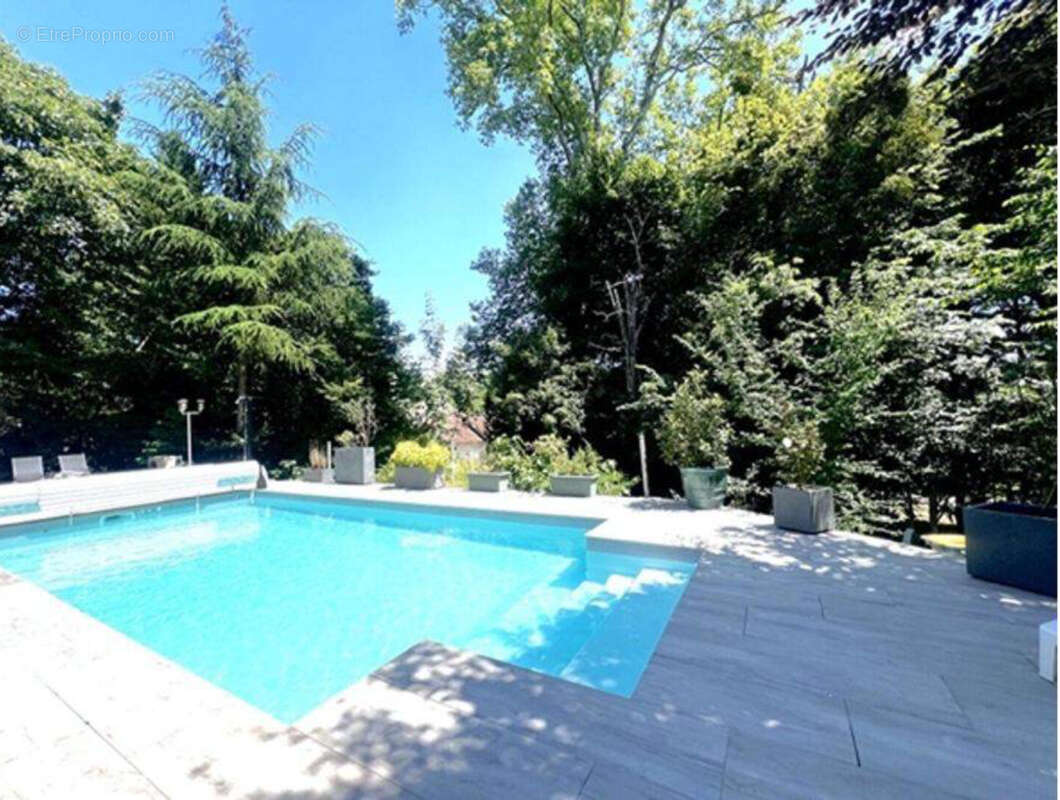 Maison à MONTFERRAND-LE-CHATEAU