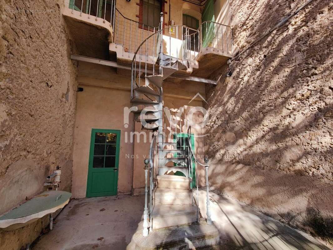 Maison à BEAUMES-DE-VENISE