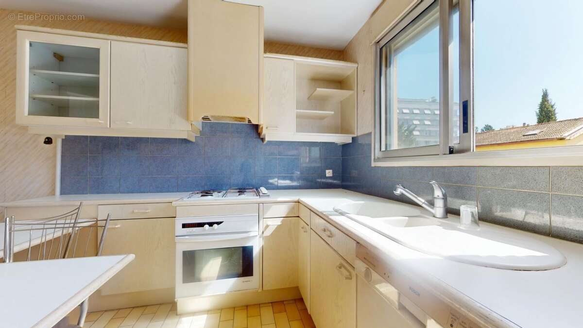 Appartement à TASSIN-LA-DEMI-LUNE