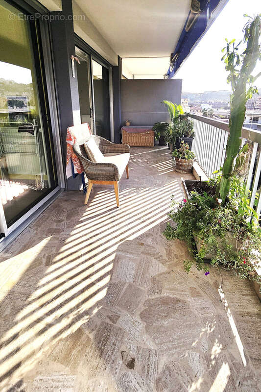 Appartement à ROQUEBRUNE-CAP-MARTIN