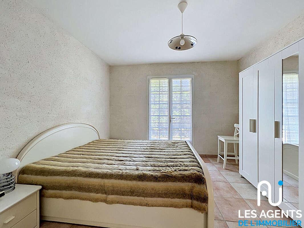 Maison à LIGNY-LE-RIBAULT
