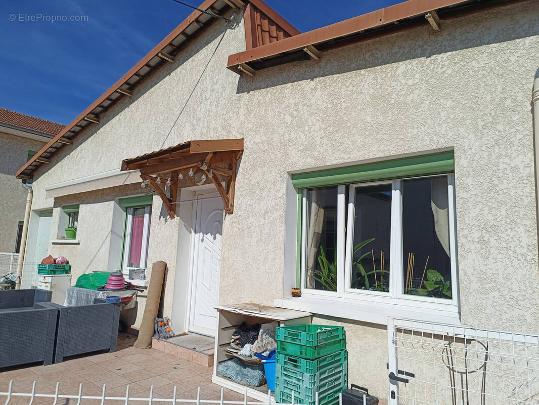 Appartement à LE PEAGE-DE-ROUSSILLON