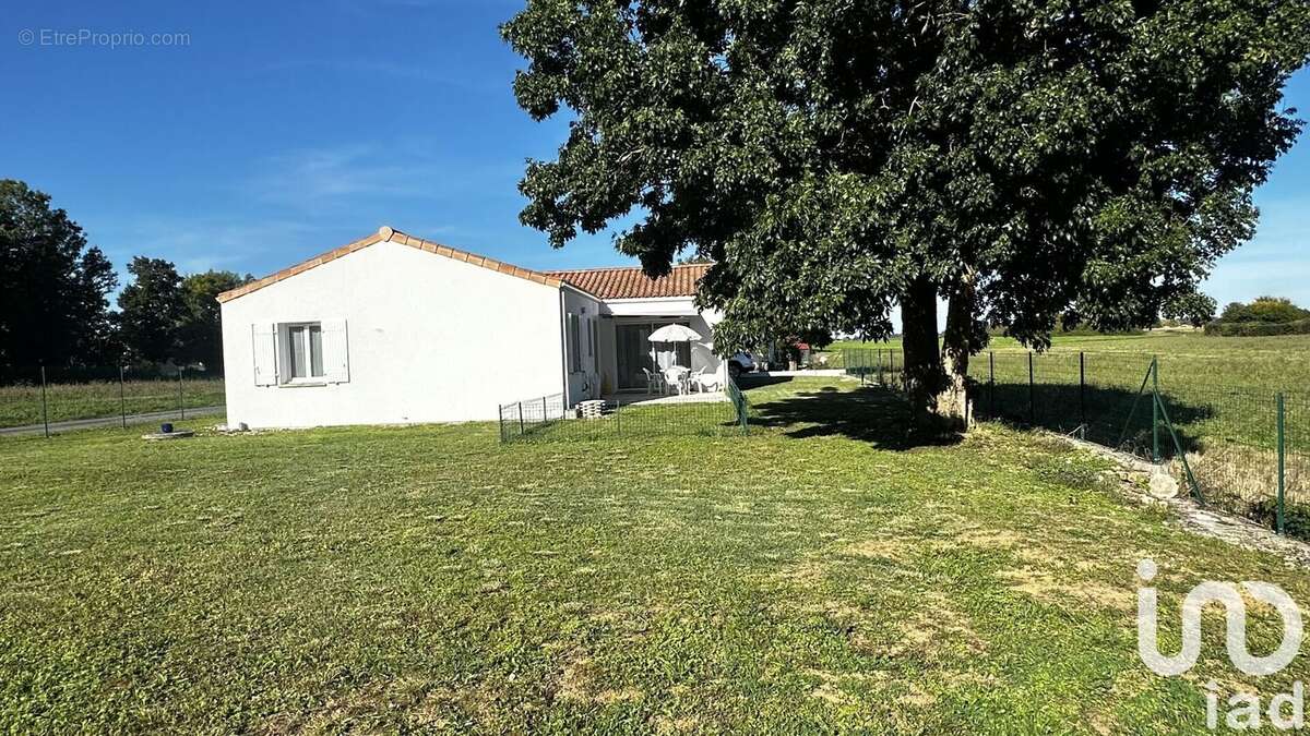 Photo 8 - Maison à CHAMPAGNOLLES