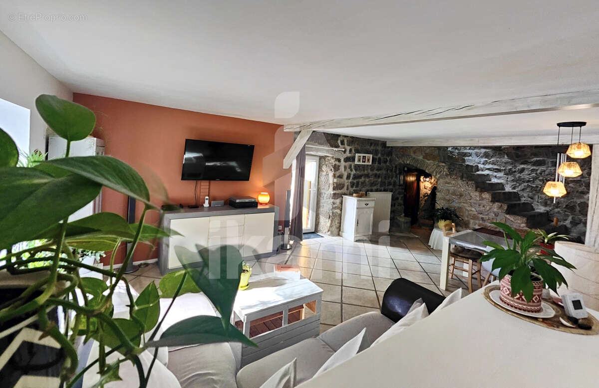 Maison à VOCANCE