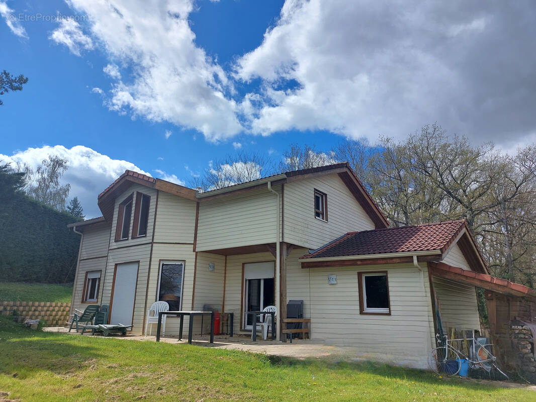Maison à BELLERIVE-SUR-ALLIER