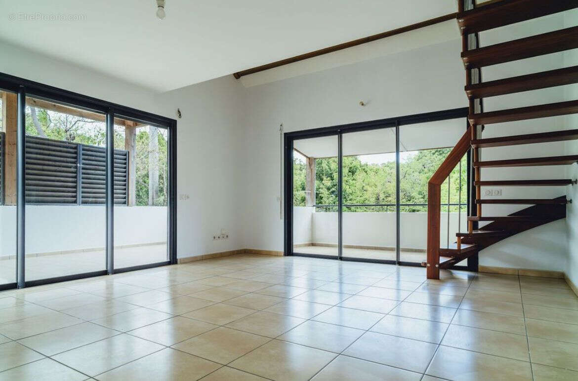 Appartement Saint Pierre 4 pièce(s) - photo 4