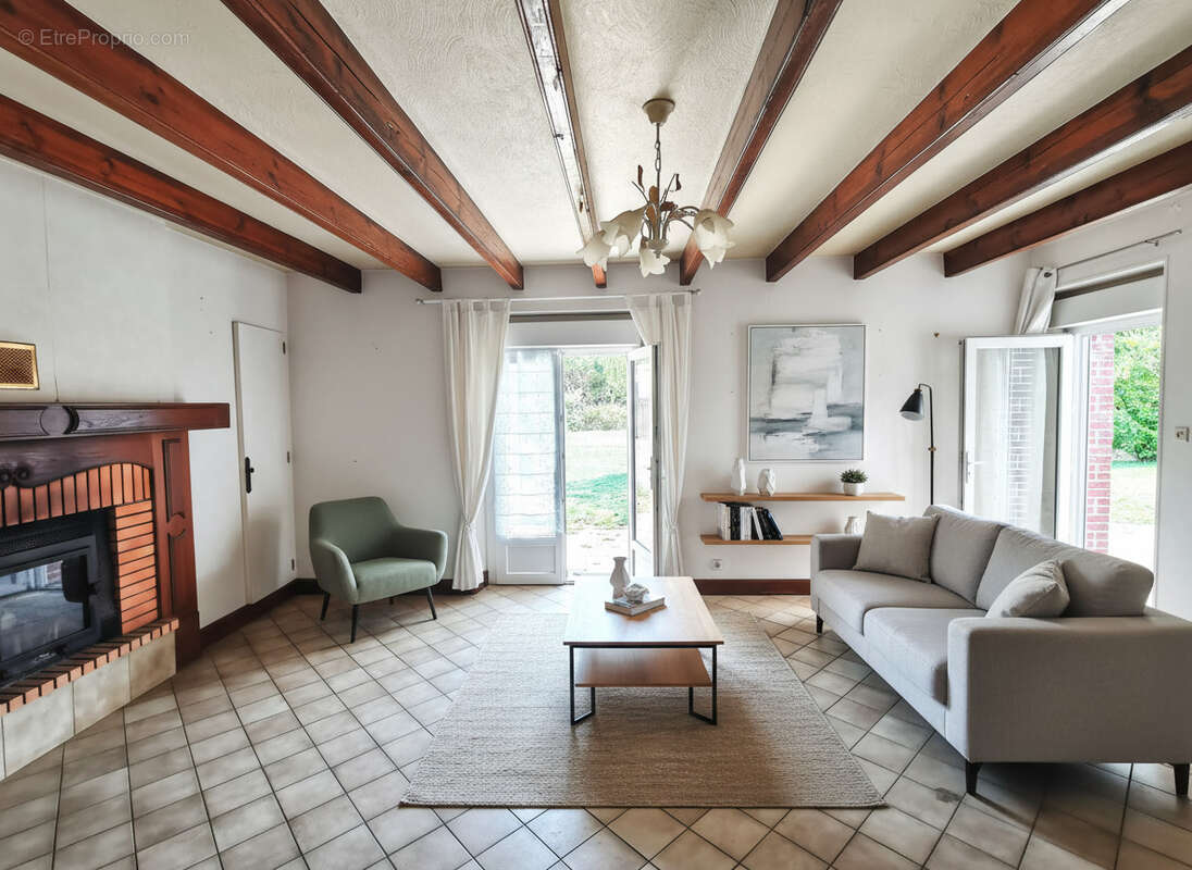 Maison à LA ROUXIERE