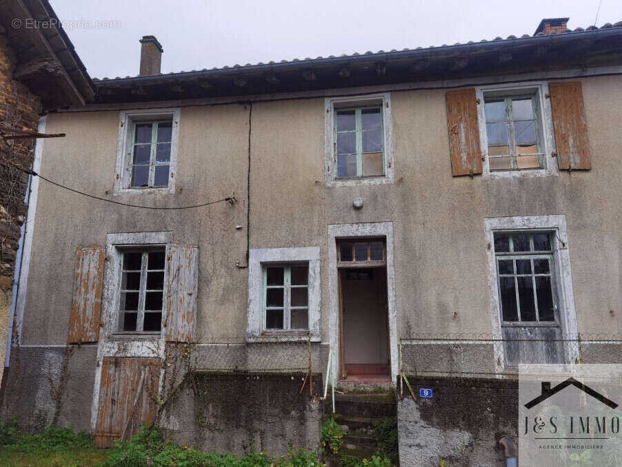 Maison à MONTEMBOEUF