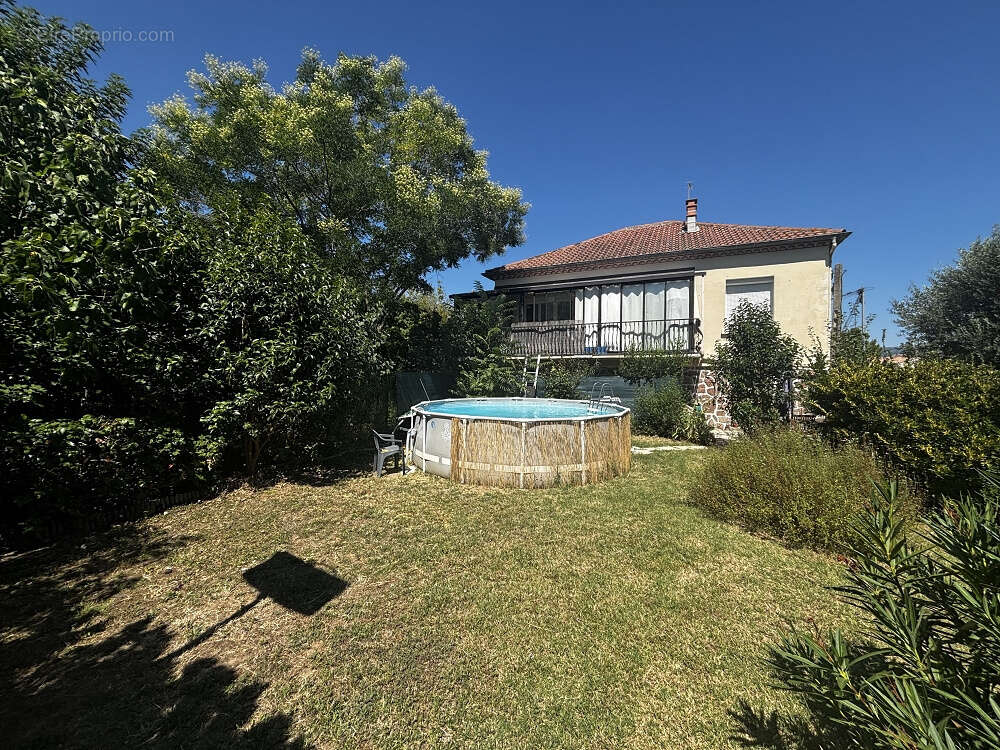 Maison composée de deux logements avec jardin - photo 2