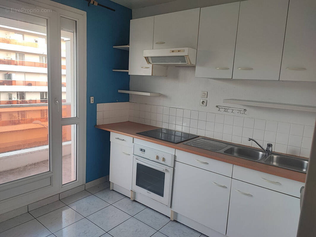 Appartement à SAINT-JEAN-DE-BRAYE