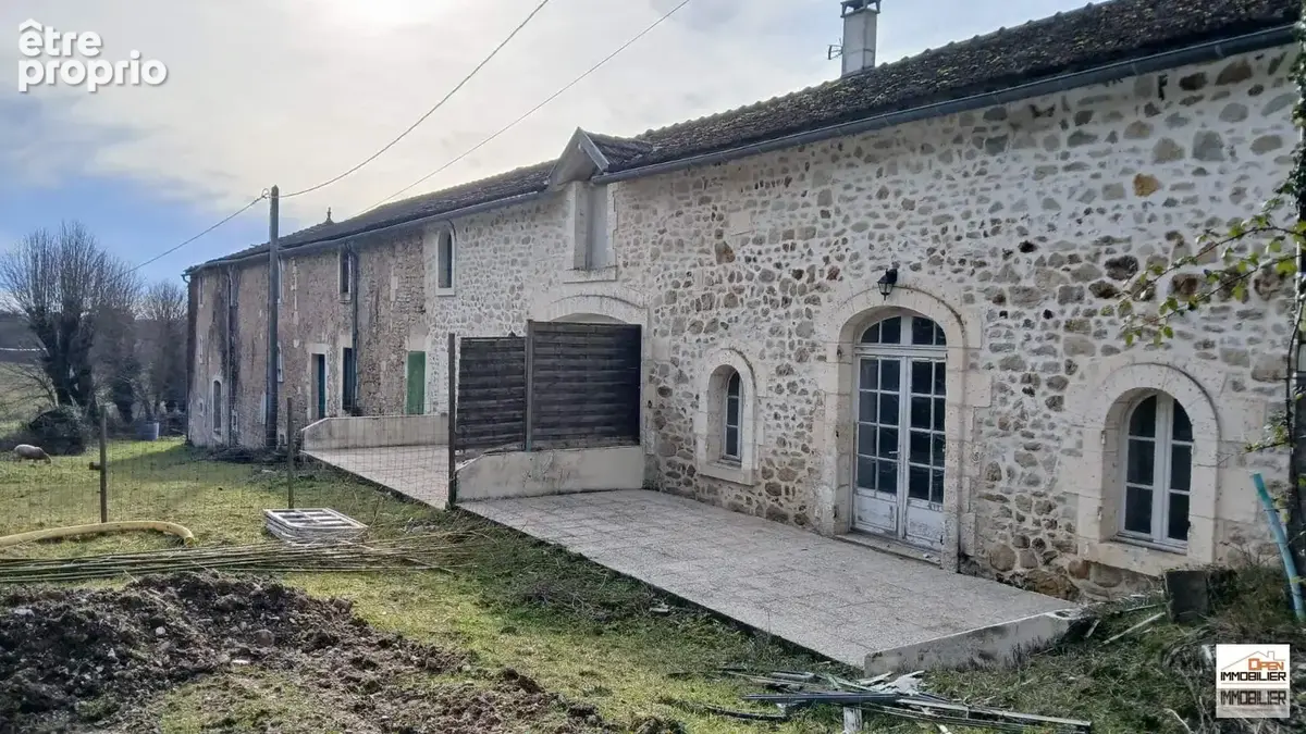 Maison 17 pièces 342 m² à vendre à Courgeac (16190) - photo 11