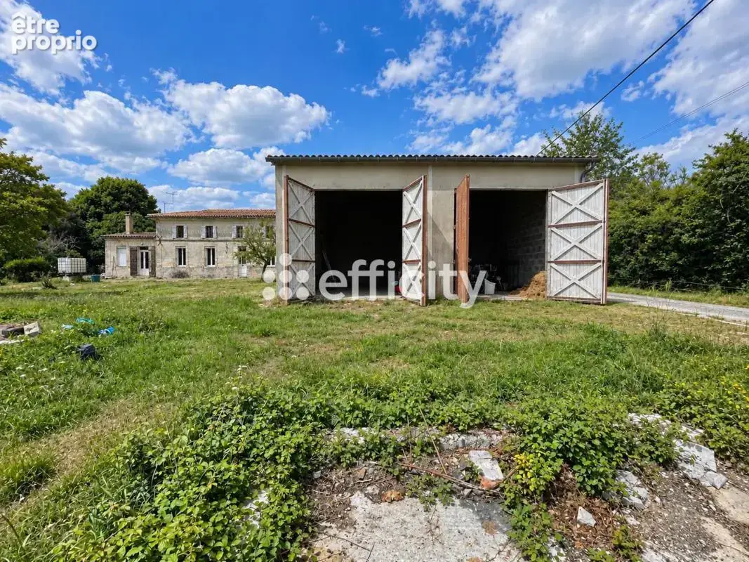 Maison 5 pièces 162 m² à vendre à Saint-Ciers-D'abzac (33910) - photo 2