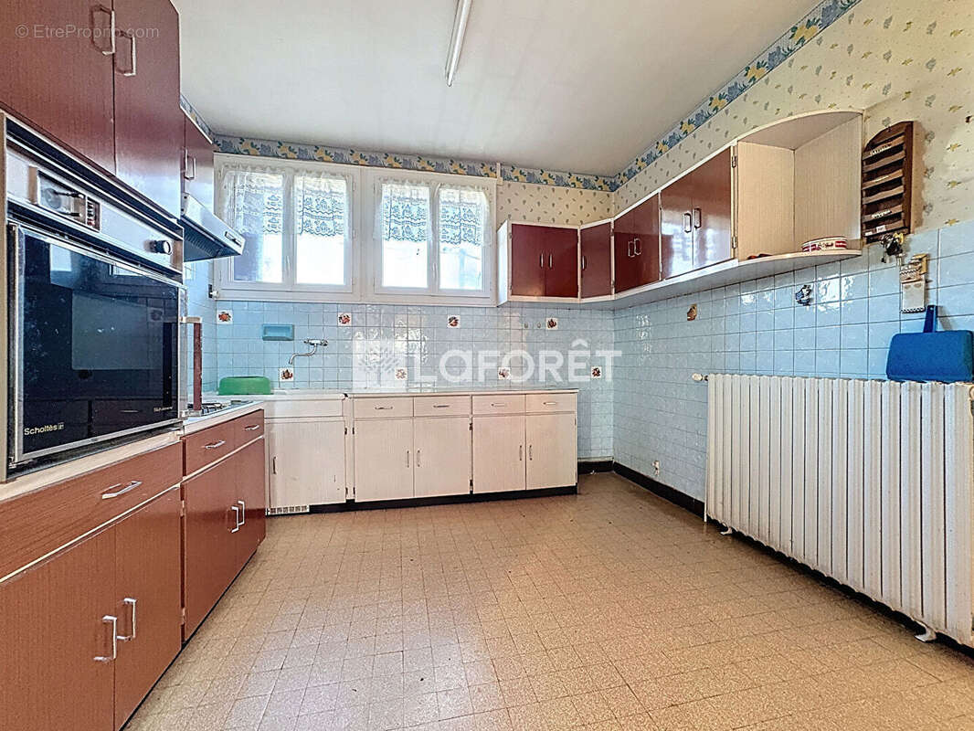 Maison à JASSANS-RIOTTIER