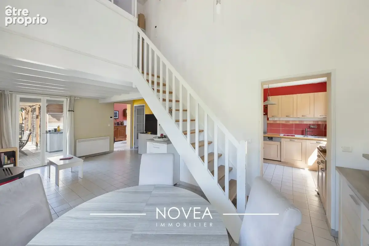 Maison 183 m² à Trevoux  - photo 8