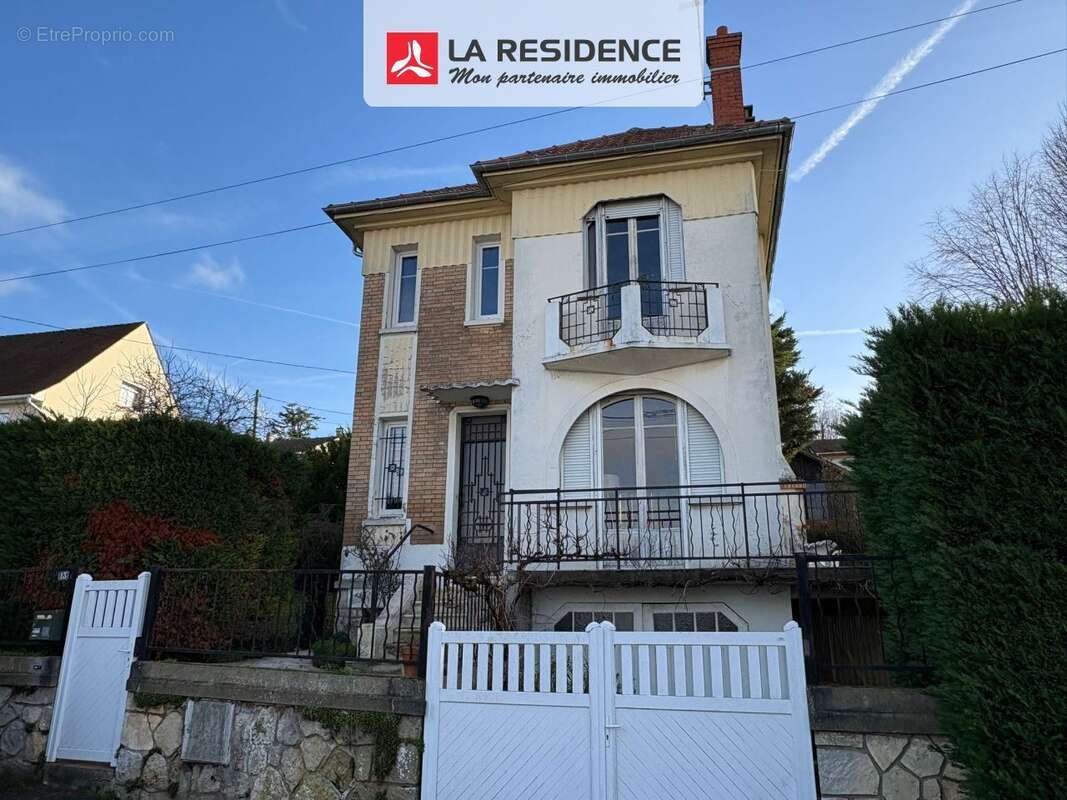 Maison à MONTIGNY-LES-CORMEILLES