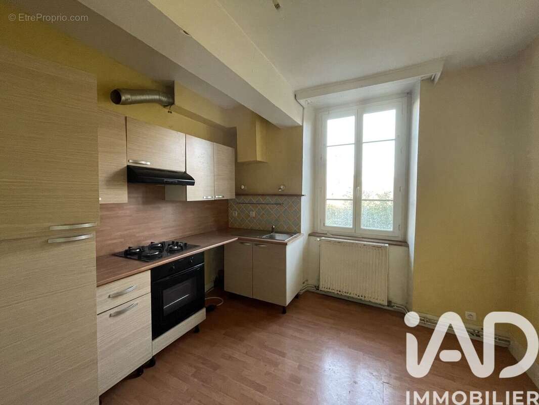 Photo 2 - Maison à NEUVILLE-SUR-AIN
