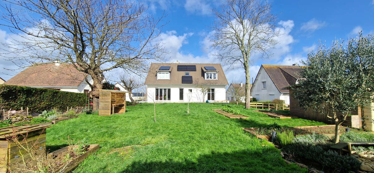 Maison à ISIGNY-SUR-MER