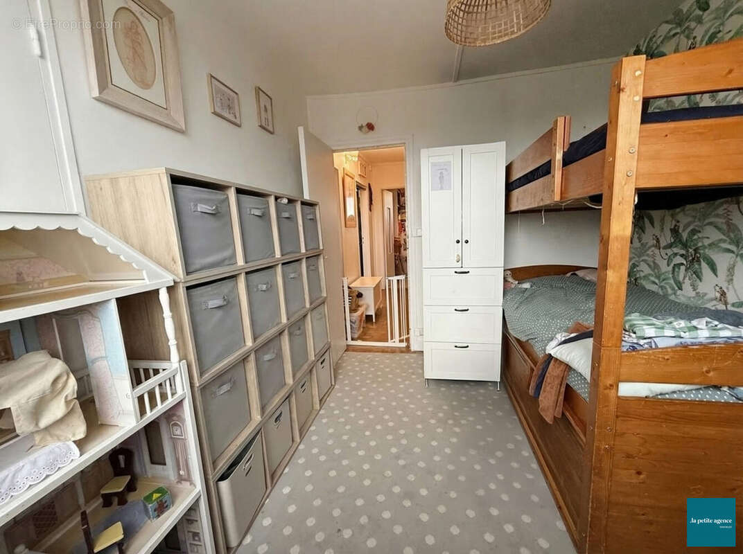 Appartement à SAINT-CYR-L'ECOLE