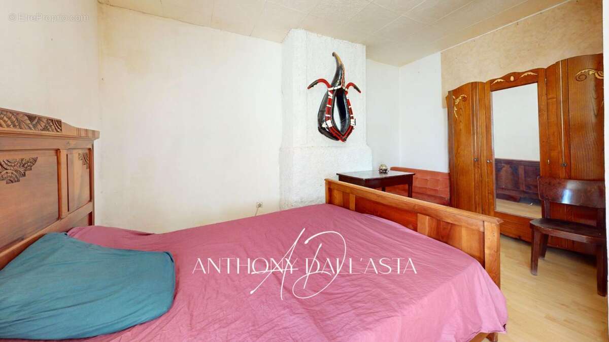 Exclusivite- Alzonne- maison de village-  3 chambres- salon- cuisine- séjour- grenier - photo 3