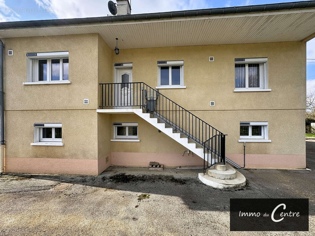 Maison à MONTMIRAIL