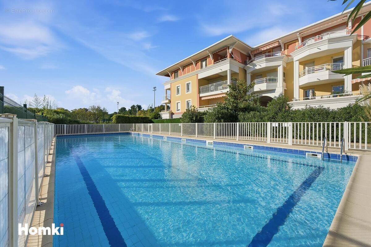 Appartement à LE CANNET