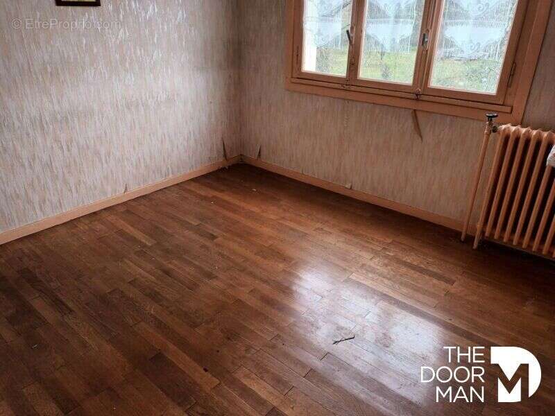 Maison 18400 - photo 2