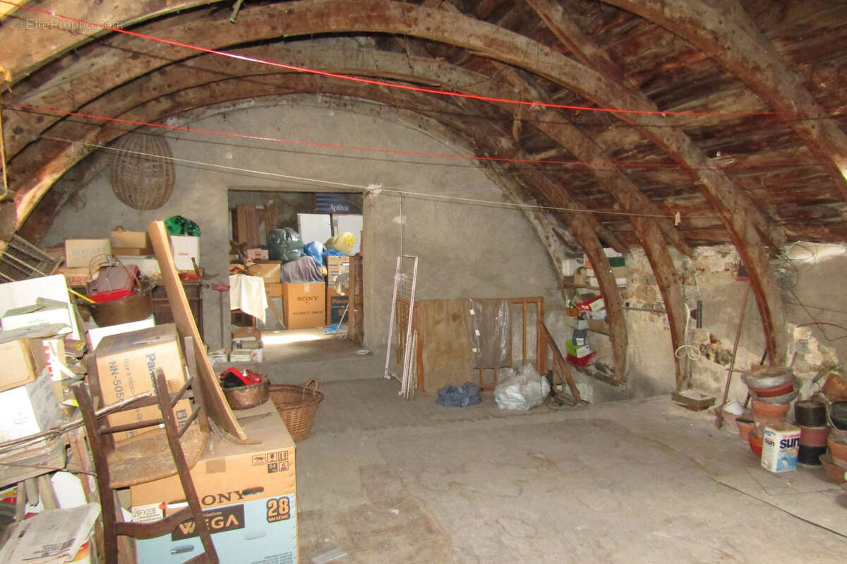 Belle maison de village au coeur de la cité médiévale - photo 11