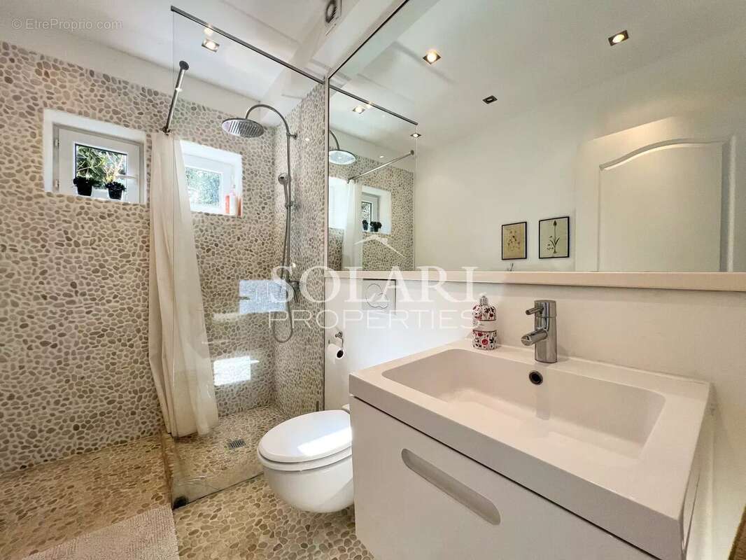 Maison à THEOULE-SUR-MER