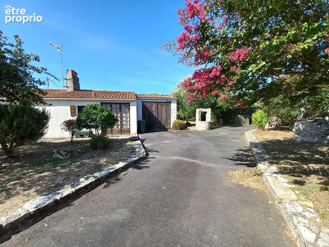 SAINT-PIERRE-D'OLÉRON - Ensemble immobilier au calme avec maison annexe et dépendances - photo 2