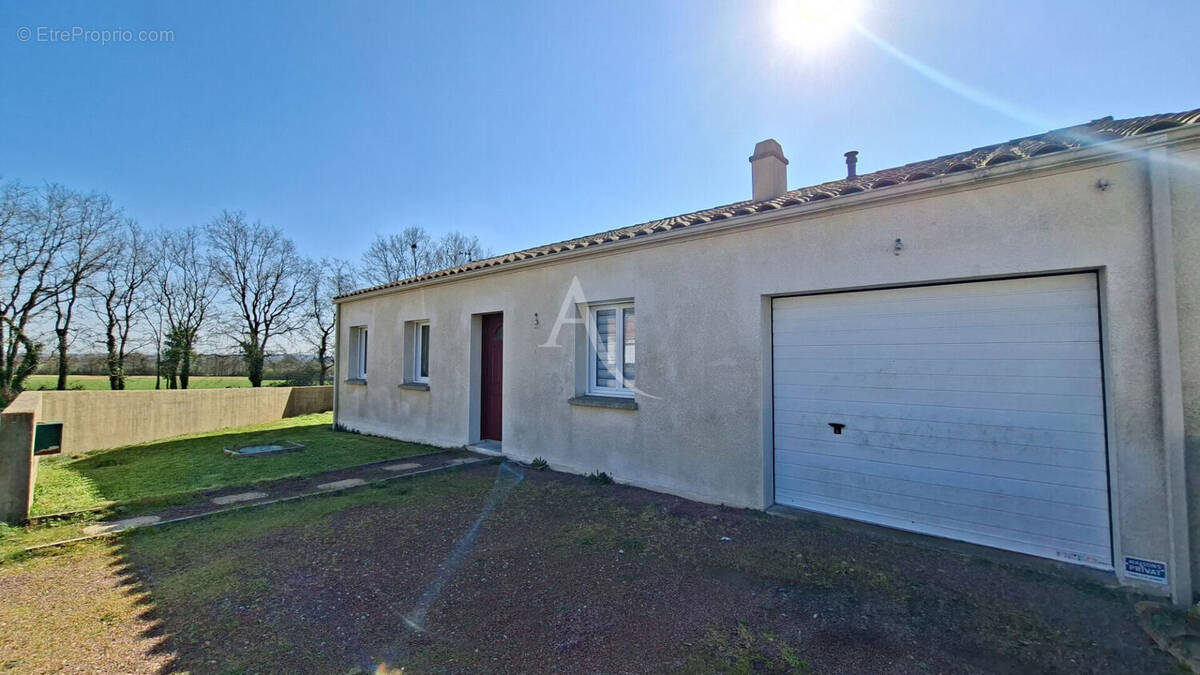 Maison à PALLUAU