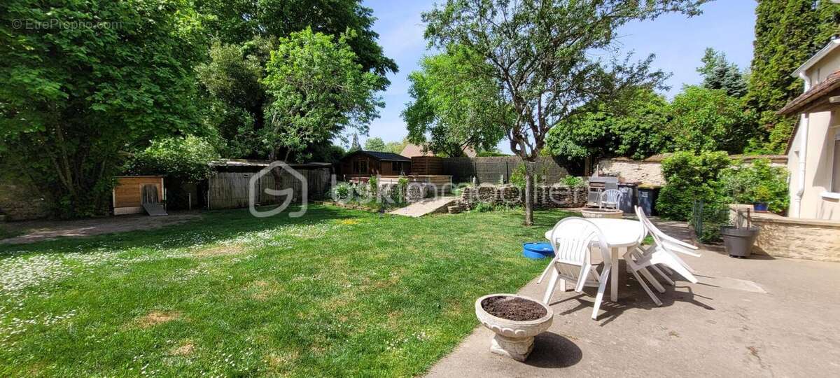 Maison à MONTEREAU-FAULT-YONNE