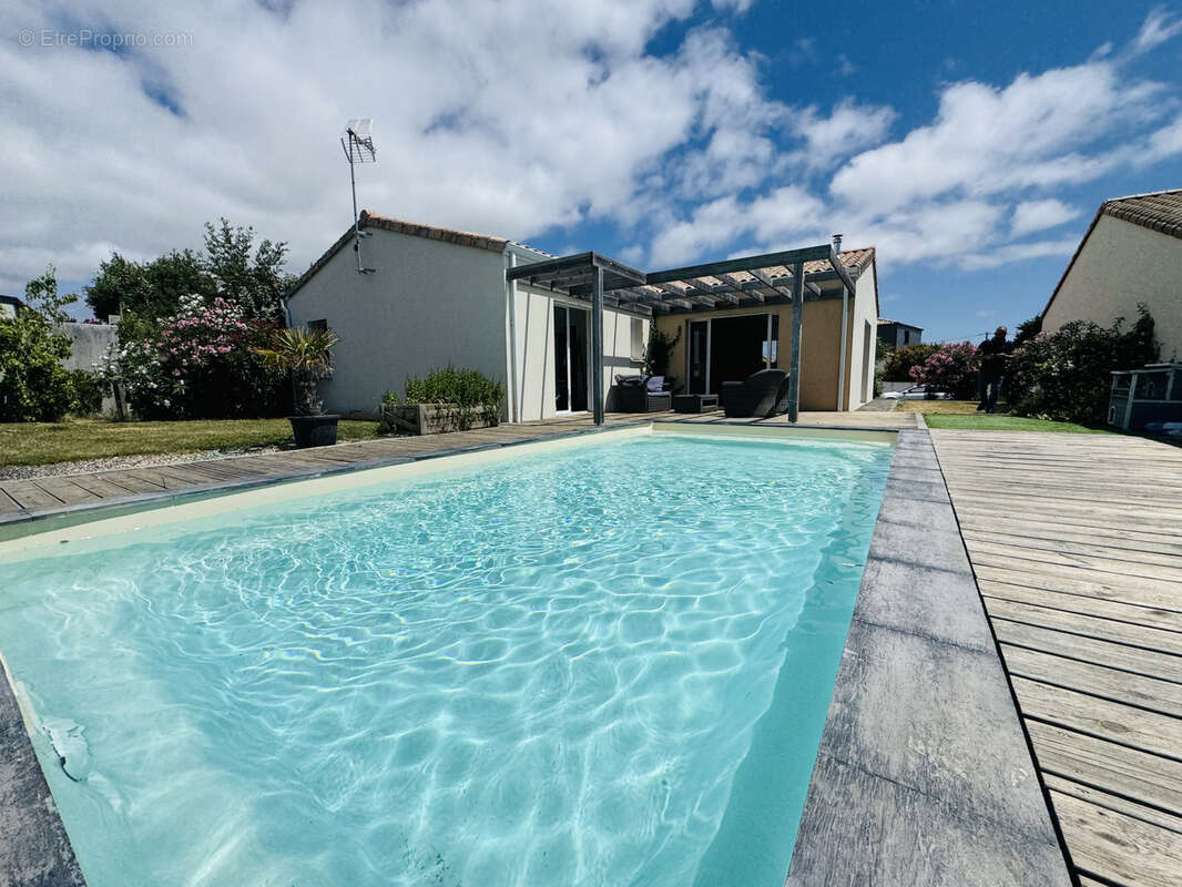 Maison à TALMONT-SAINT-HILAIRE