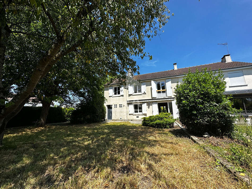 Maison à COMPIEGNE