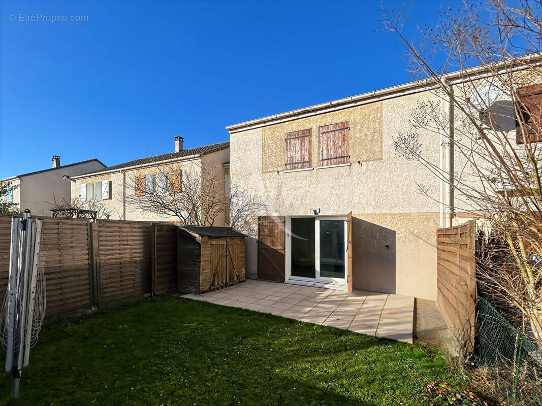 Maison à COURDIMANCHE