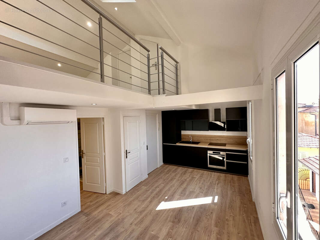 Appartement à BEAUSOLEIL