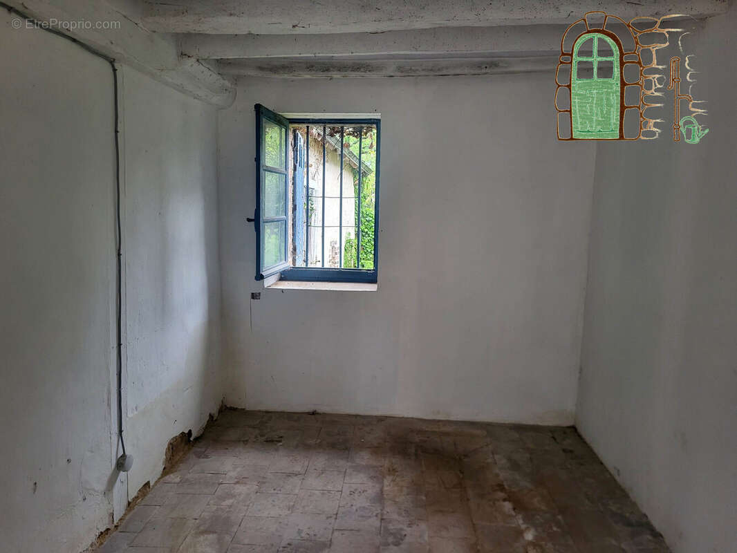 Maison 40 m² à Valennes  - photo 3