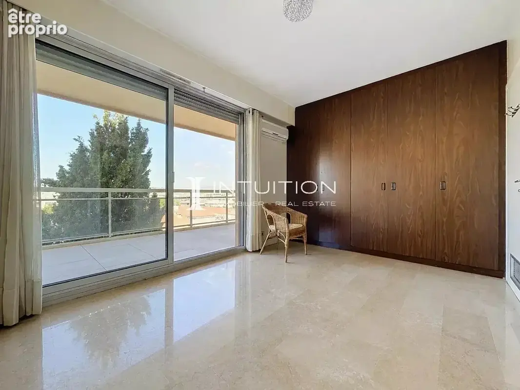 Cannes - Basse Californie : Vaste appartement toit terrasse avec garage - photo 26