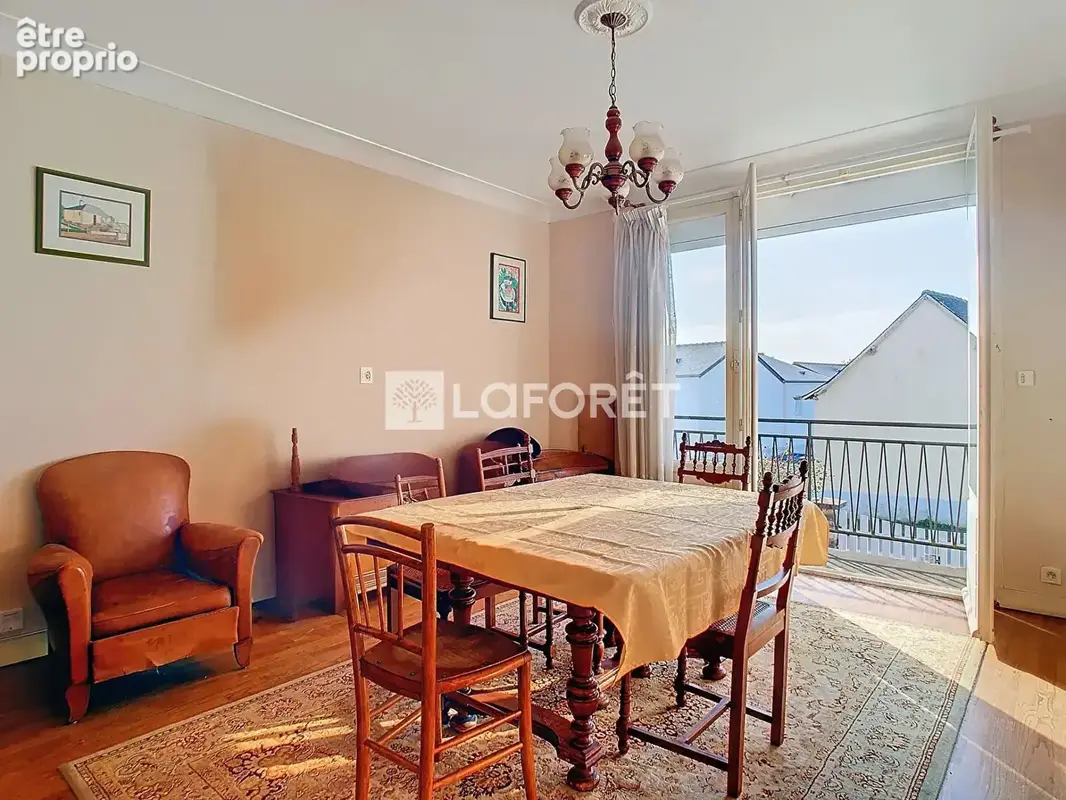 Charmante Maison à Rénover à Chartres de Bretagne ! Parfaite pour une Famille ! - photo 5