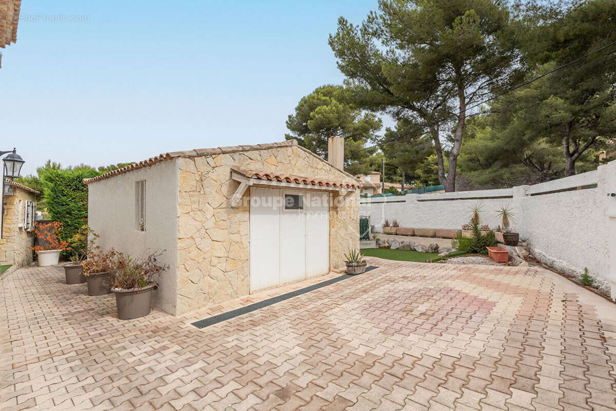 Villa Type 5 avec vue mer, piscine et garage - photo 6