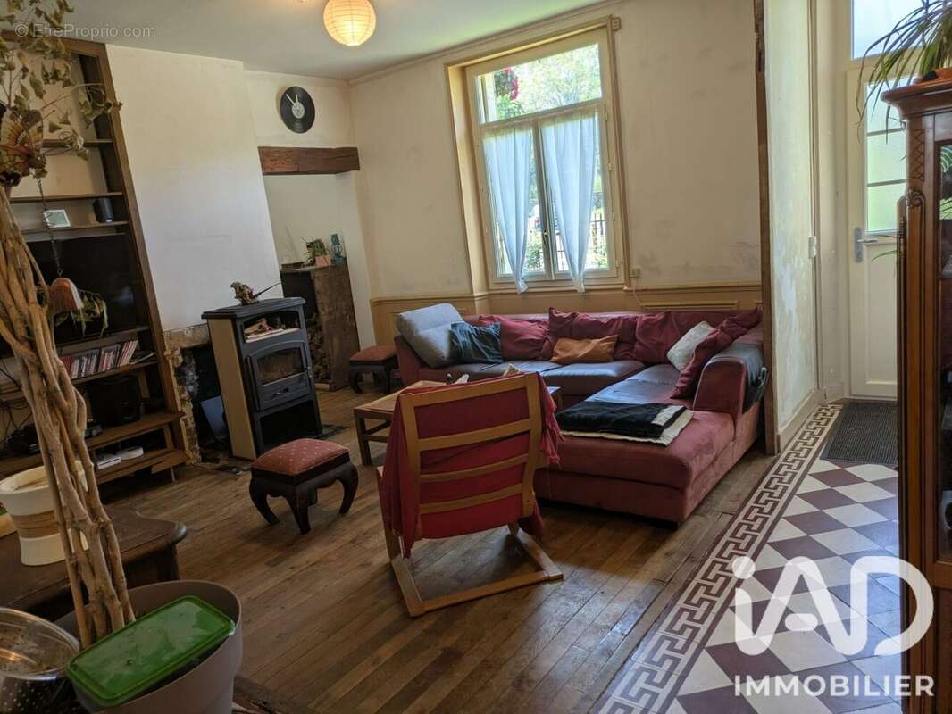 Photo 8