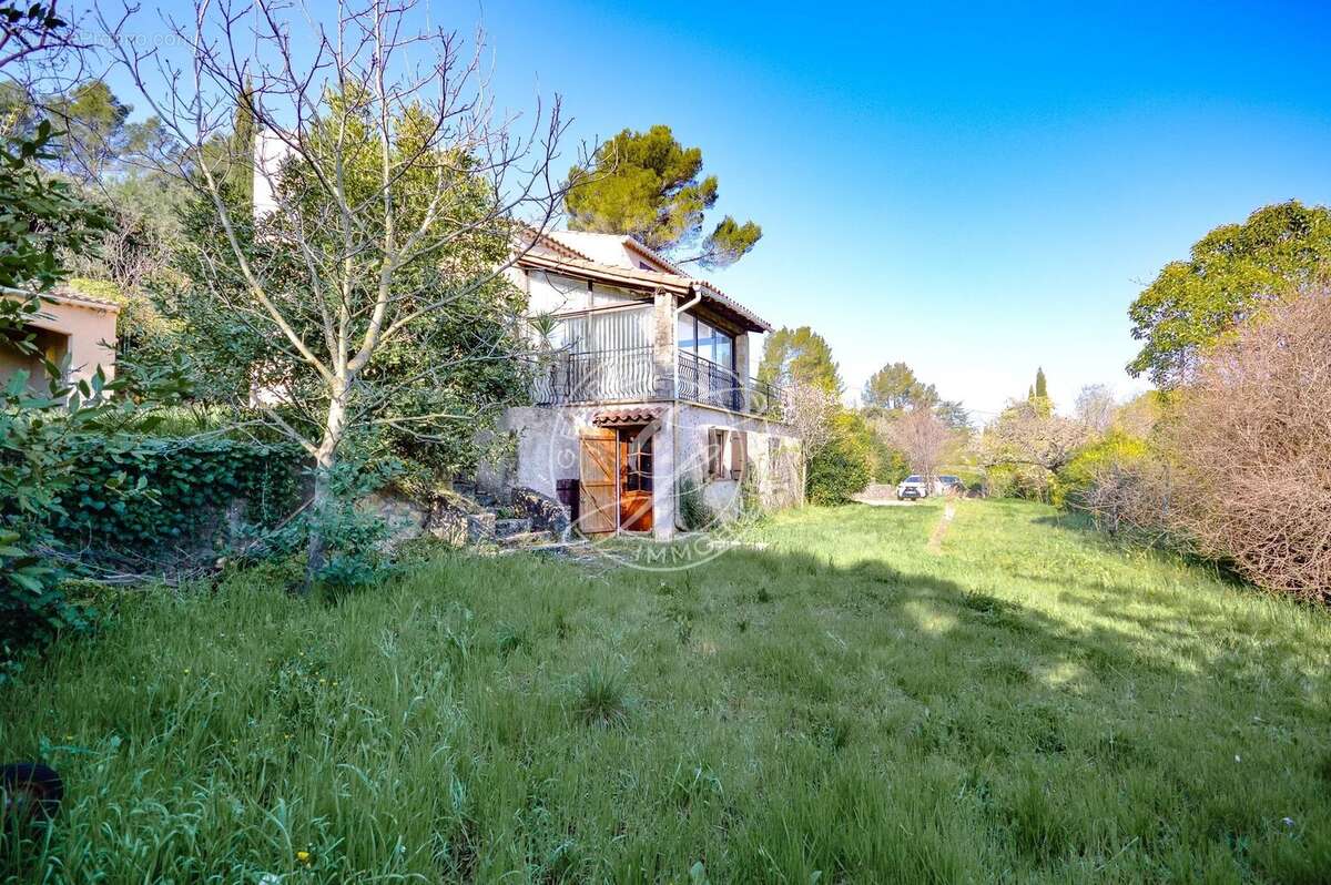 Maison à LORGUES
