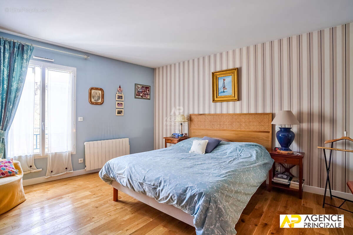 Appartement à MAISONS-LAFFITTE