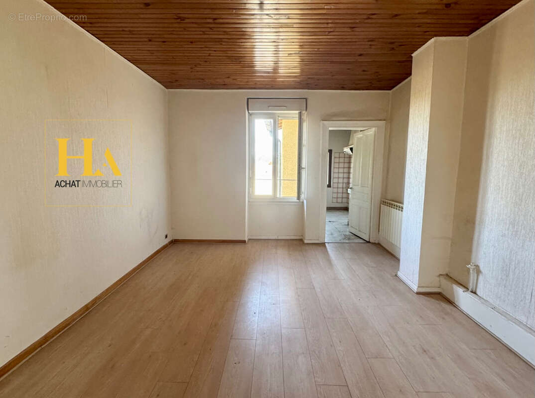 Appartement à MONTELIMAR