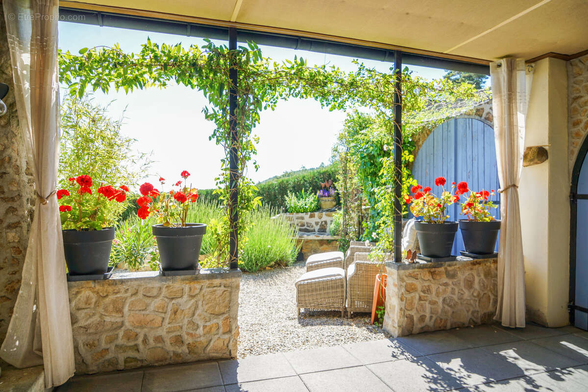 Maison avec restaurant + licence iv - photo 21