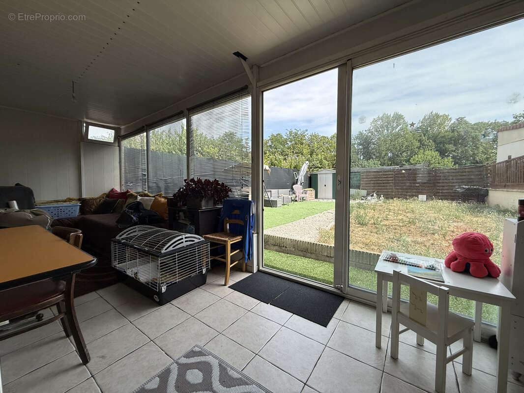 Pavillon t6 - le blanc-mesnil - photo 11