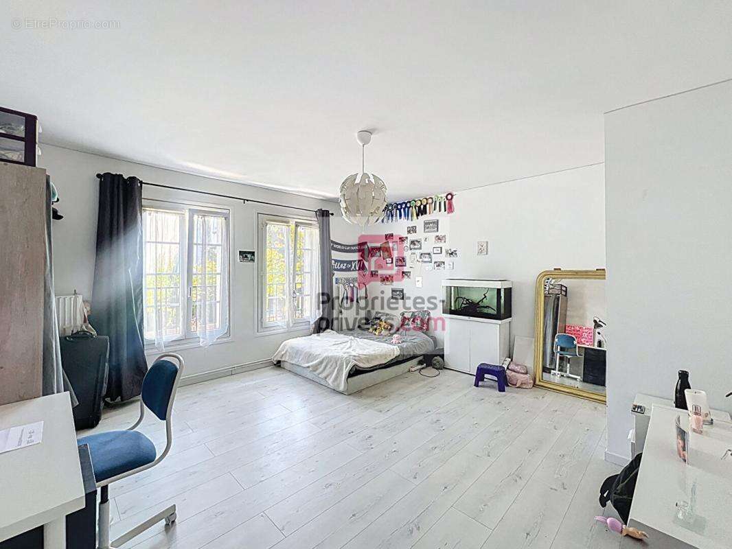 Maison familiale 5 chambres et 1 garage attenant - photo 8