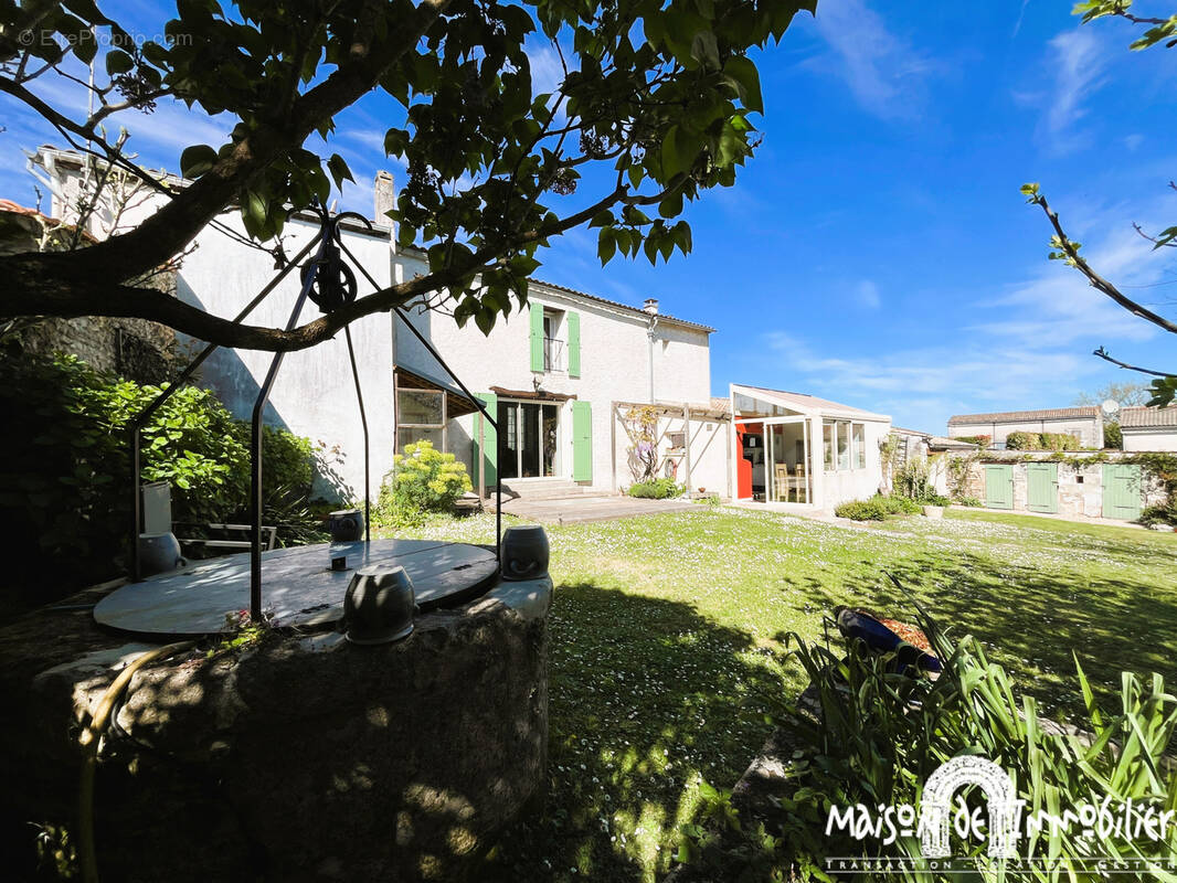 Maison à BARZAN