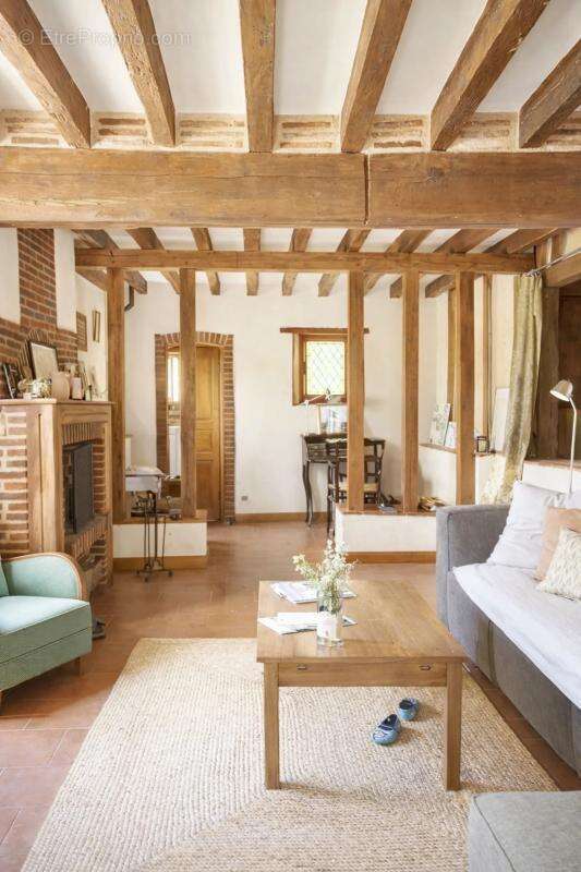 Maison à MEZILLES