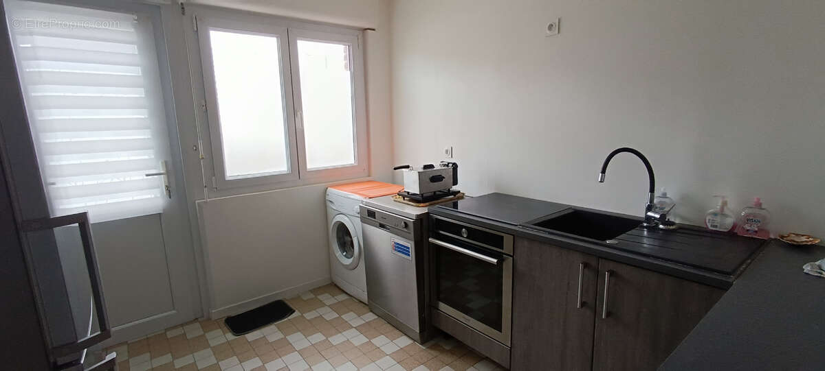 Maison à ROSIERES-EN-SANTERRE